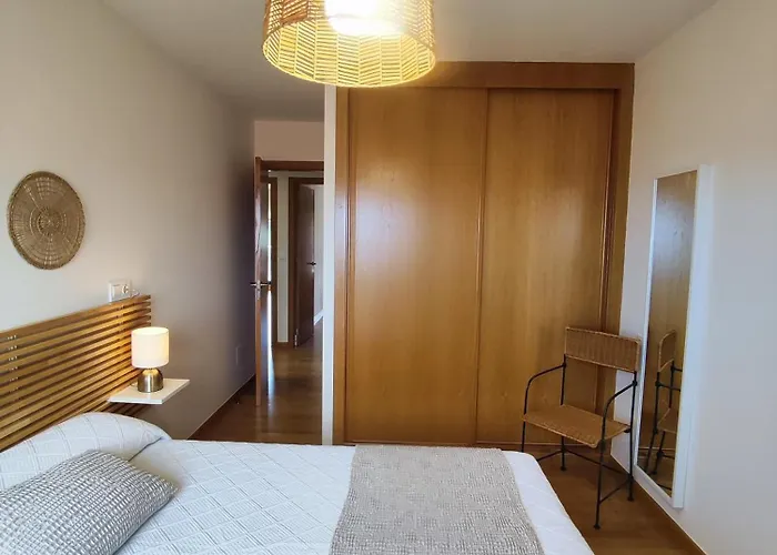 Un Rincon Con Vistas A La Ria, Playa Y Parking.